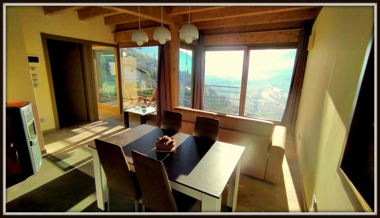 Atmosfera E Vista Mozzafiato Chalets Aosta Bagian luar foto
