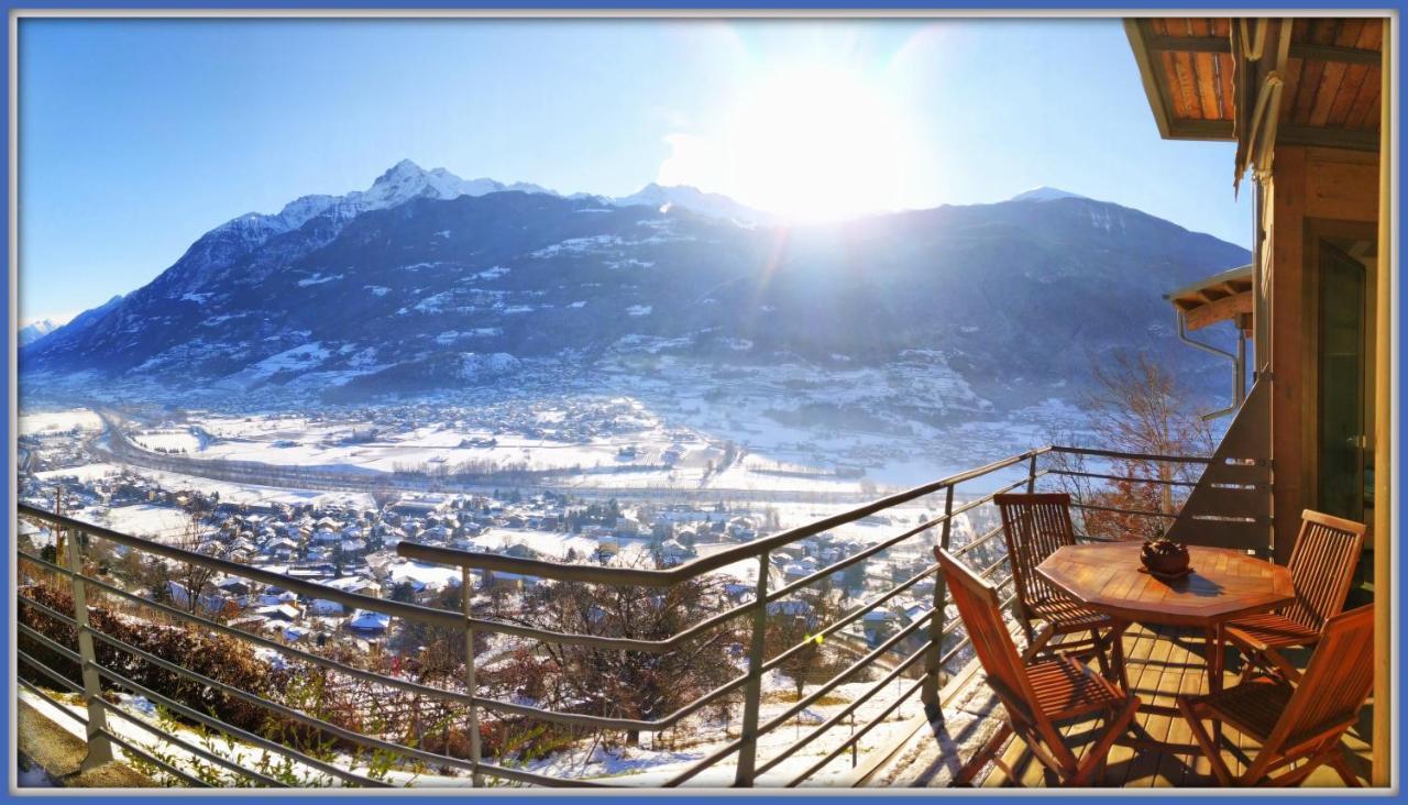 Atmosfera E Vista Mozzafiato Chalets Aosta Bagian luar foto