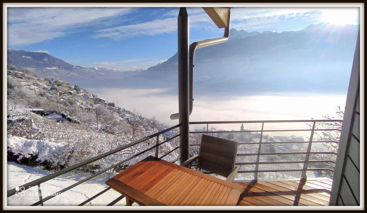 Atmosfera E Vista Mozzafiato Chalets Aosta Bagian luar foto