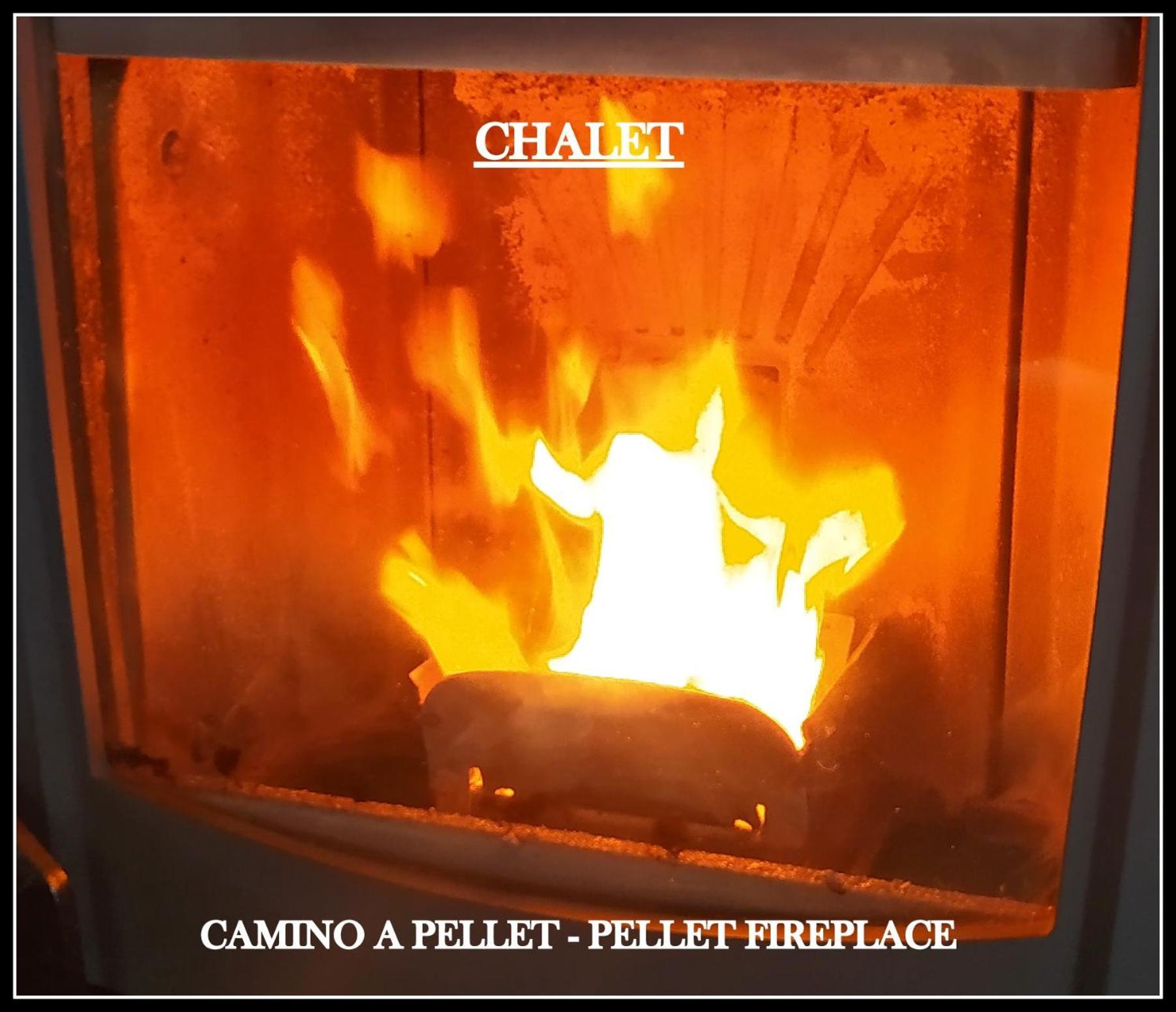 Atmosfera E Vista Mozzafiato Chalets Aosta Bagian luar foto